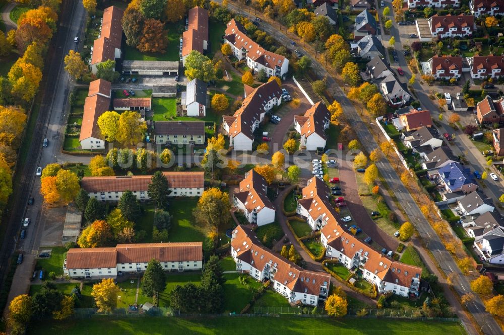 Luftaufnahme Hamm - Wohngebiets- Siedlung um den Mirabellenweg im herbstlichen Stadtteil Werries in Hamm im Bundesland Nordrhein-Westfalen