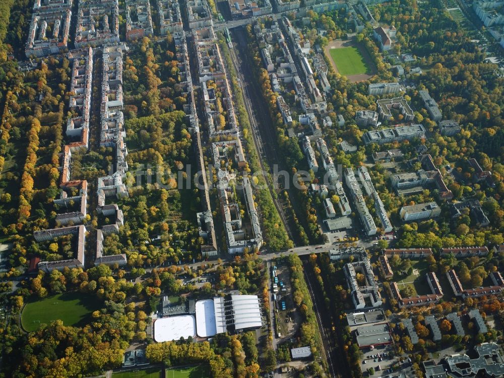 Luftbild Berlin - Wohngebiets- Siedlung in Neukölln in Berlin