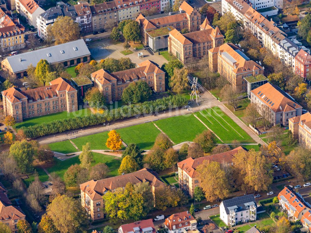 Luftbild Offenburg - Wohngebiets- Siedlung am Park Platz der Verfassungsfreunde in Offenburg im Bundesland Baden-Württemberg, Deutschland