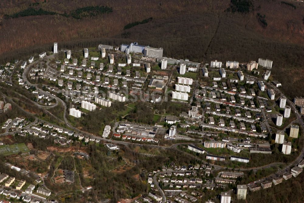 Saarbrücken aus der Vogelperspektive: Wohngebiets- Siedlung in Saarbrücken im Bundesland Saarland