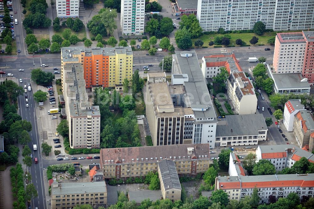 Berlin von oben - Wohngebäude in Berlin Lichtenberg