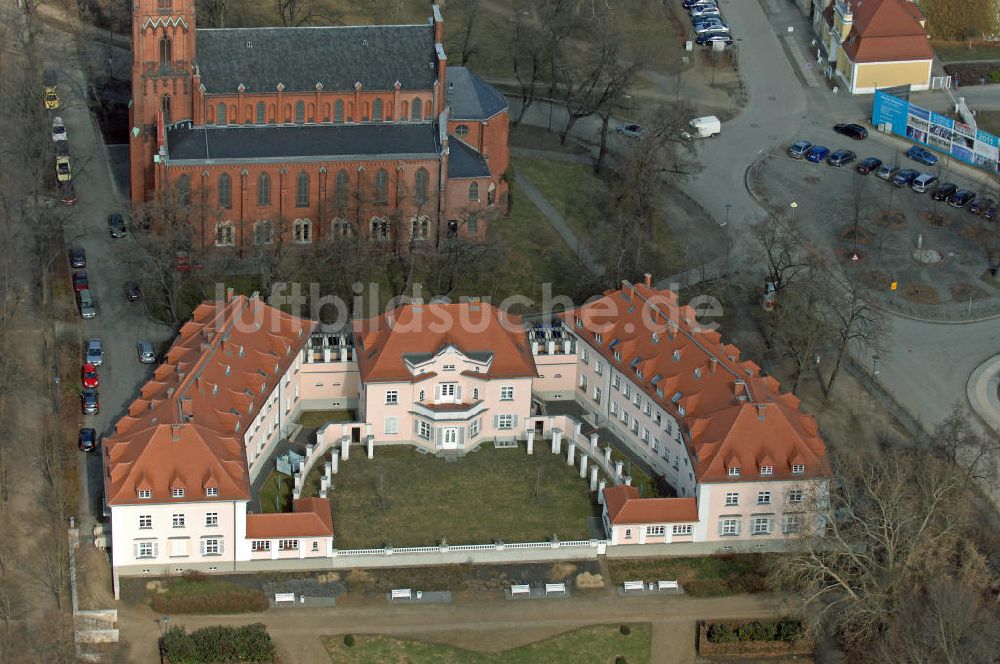 Luftaufnahme Frankfurt (Oder) - Wohngebäude und St. Gertraud-Kirche in der Gubener Vorstadt