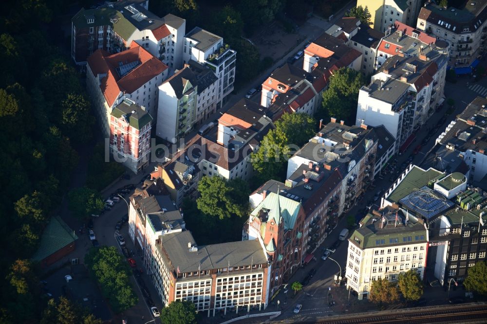 Luftbild Hamburg - Wohngegend am U-Bahnhof Landungsbrücken in Hamburg