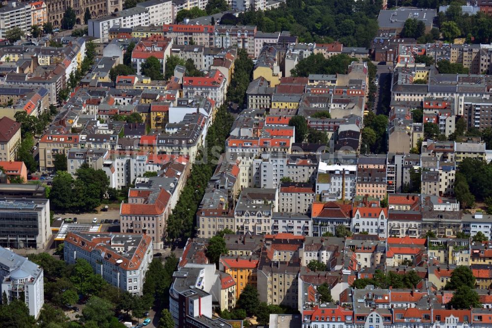 Berlin von oben - Wohngegend mit Mehrfamilienhäusern in Berlin