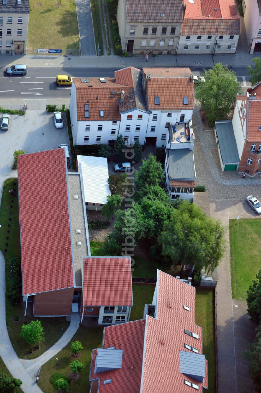 Bernau von oben - Wohnhaus an der Börnicker Straße im Stadtzentrum von Bernau