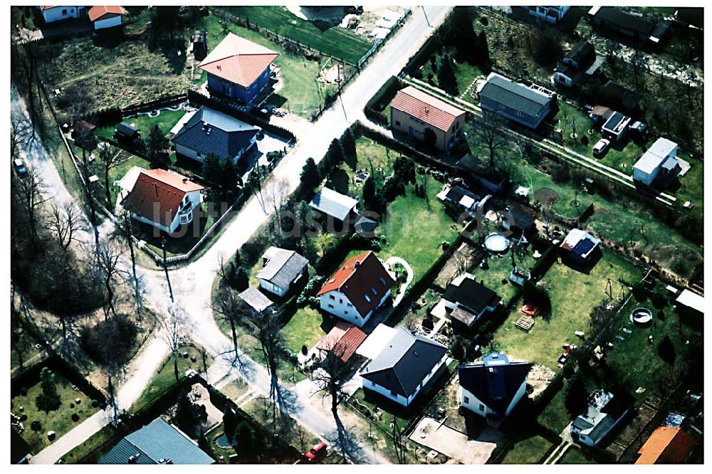 Luftaufnahme Falkensee / BRB - Wohnhaus der Familie Wagner an der Diesterwegstraße / Ecke Pestalozzistraße in Falkensee bei Spandau