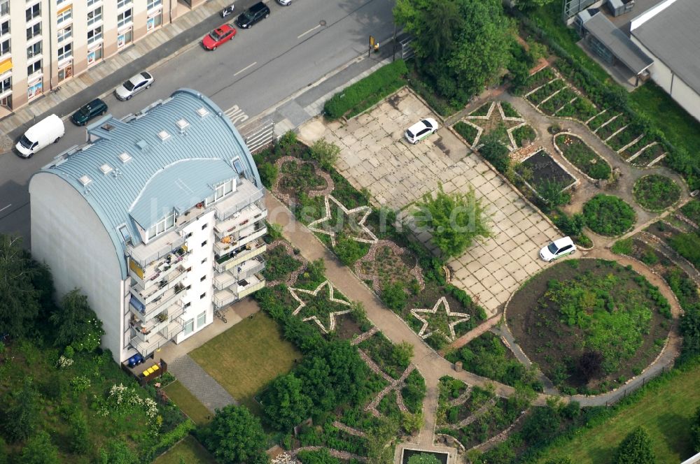 Luftaufnahme Dresden - Wohnhaus mit Gartenanlage in Dresden-Lockwitz in Sachsen