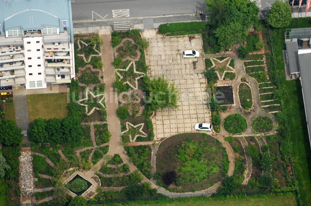 Dresden von oben - Wohnhaus mit Gartenanlage in Dresden-Lockwitz in Sachsen