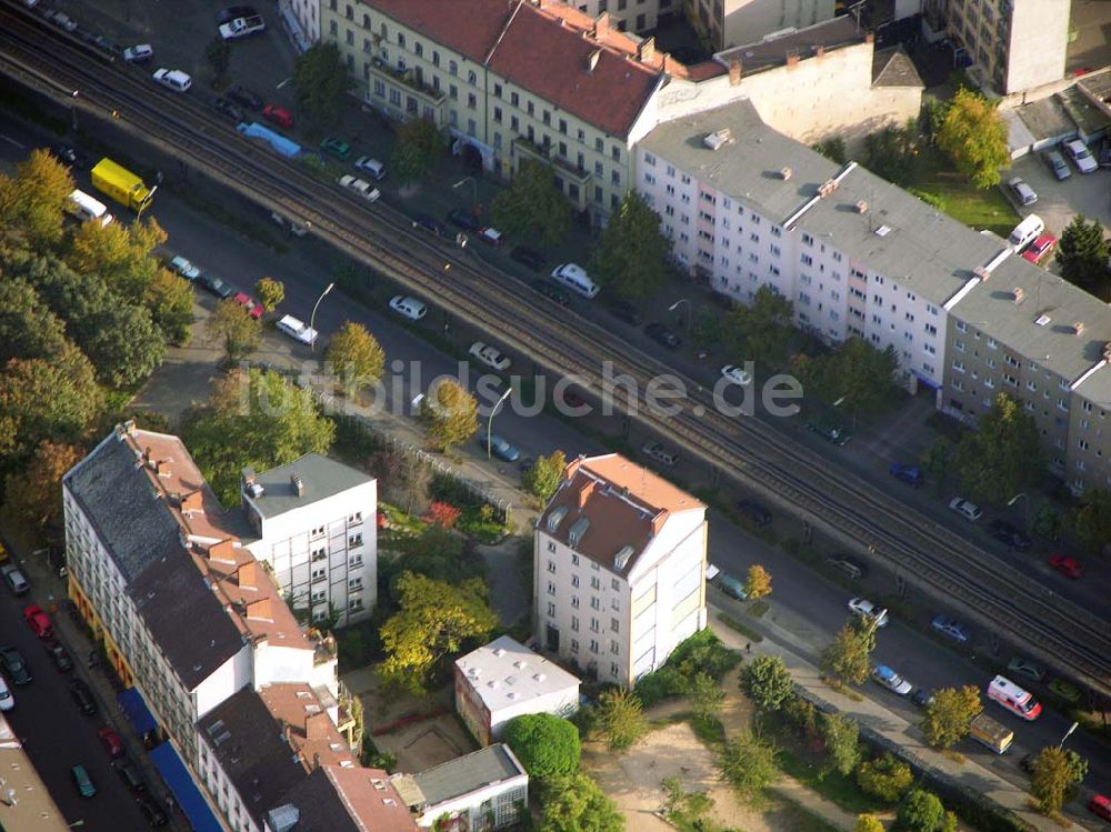 Luftaufnahme Berlin-Kreuzberg - Wohnhaus in Kreuzberg.