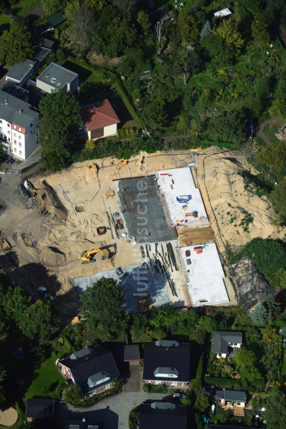 Luftbild Berlin - Wohnhaus- Neubau- Baustelle der Cardinalplatz GmbH & Co. KG in Berlin Köpenick