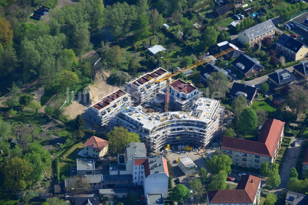 Luftaufnahme Berlin - Wohnhaus- Neubau- Baustelle der Cardinalplatz GmbH & Co. KG in Berlin Köpenick