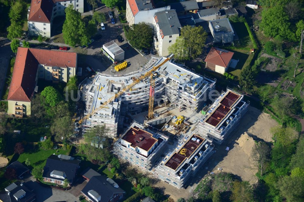 Luftaufnahme Berlin - Wohnhaus- Neubau- Baustelle der Cardinalplatz GmbH & Co. KG in Berlin Köpenick