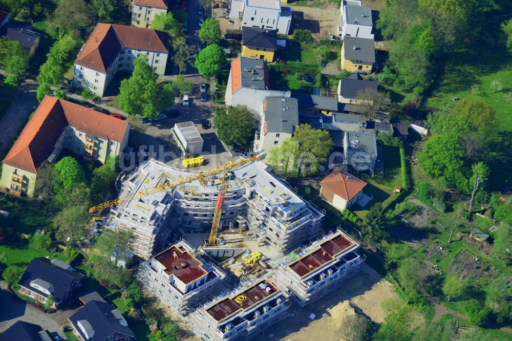 Berlin von oben - Wohnhaus- Neubau- Baustelle der Cardinalplatz GmbH & Co. KG in Berlin Köpenick