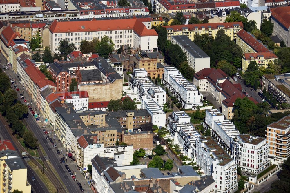 Berlin Friedrichshain aus der Vogelperspektive: Wohnhaus - Neubaugebiet Prenzlauer Gärten im Stadtteil Friedrichshain von Berlin