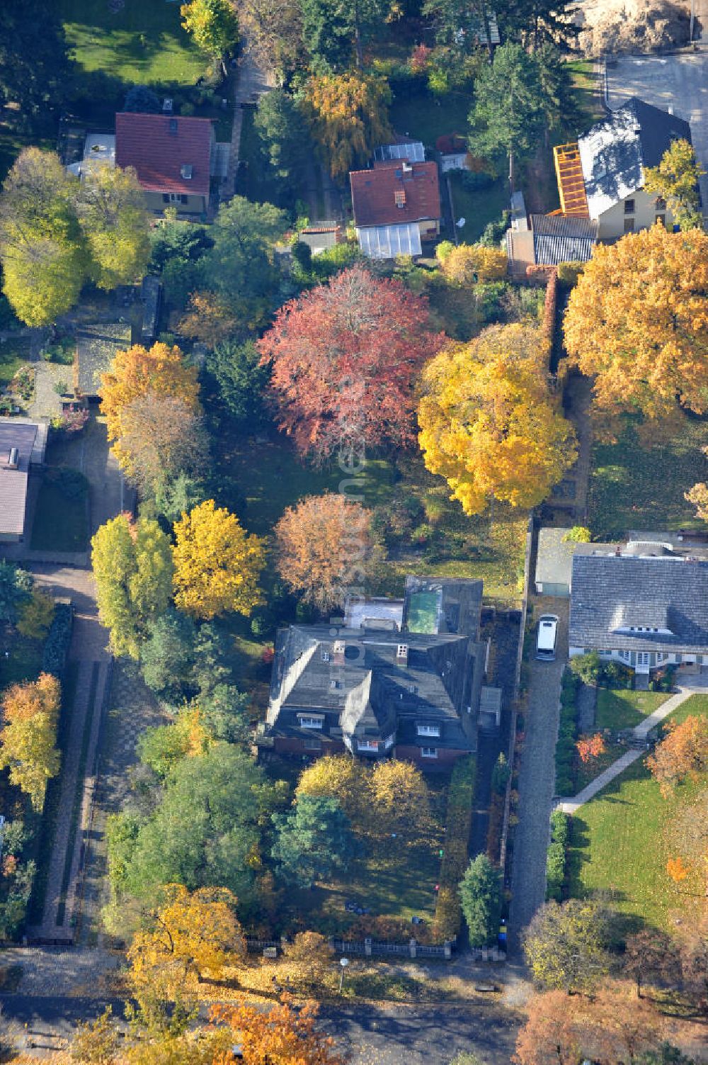 Luftaufnahme Potsdam - Babelsberg - Wohnhaus an der Rosa-Luxemburg-Strasse 21 in 14482 Potsdam-Babelsberg