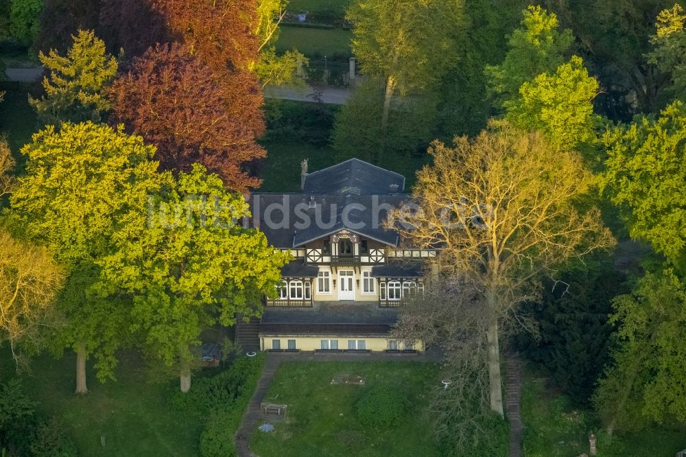 Stuer aus der Vogelperspektive: Wohnhaus in Stuer im Bundesland Mecklenburg-Vorpommern