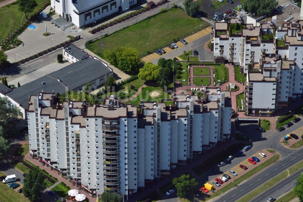 Warschau von oben - Wohnhausanlage im Bezirk Praga Poludnie in Warschau in Polen