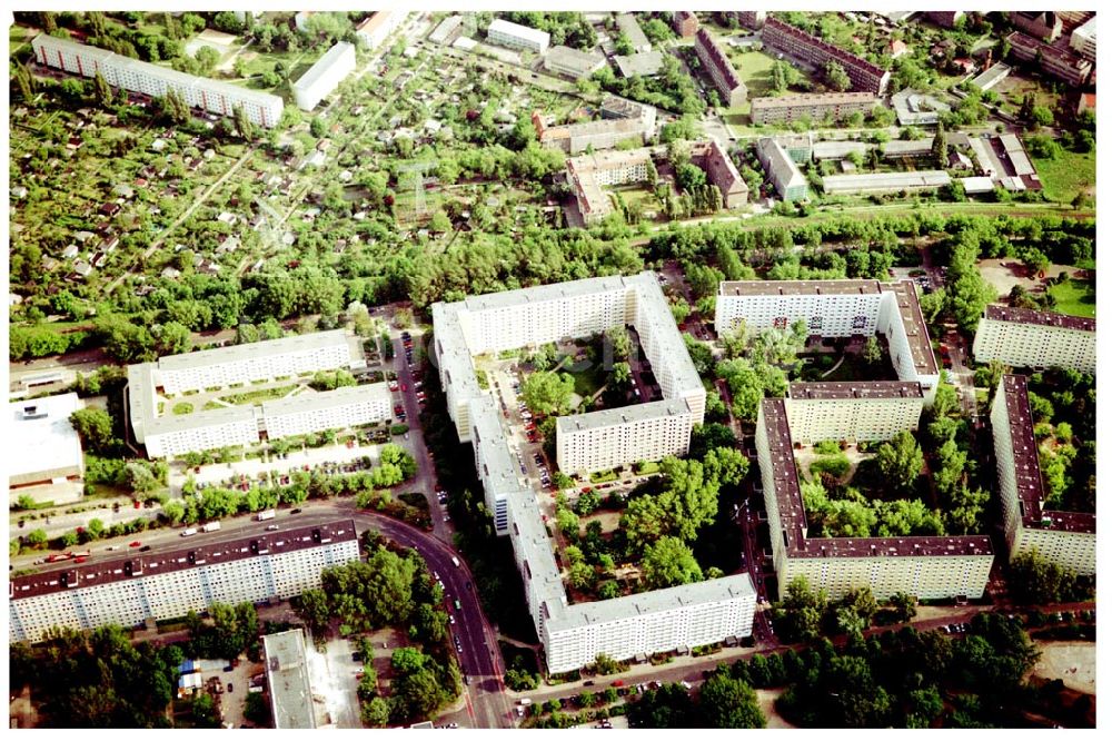 Berlin - Lichtenberg aus der Vogelperspektive: Wohnhausanlage der PRIMA Wohnbauten