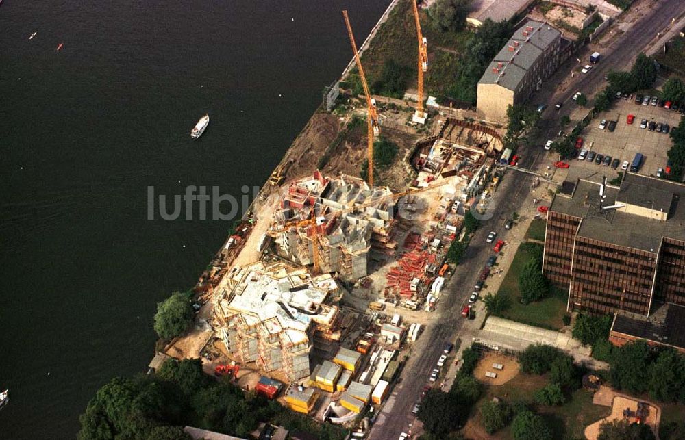 Berlin von oben - Wohnhausbau Alt-Stralau