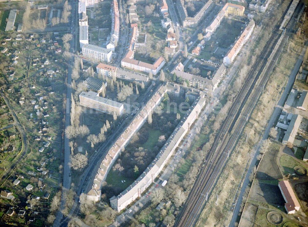 Berlin - Karlshorst von oben - Wohnhaussiedlung an der Stolzenfeldstraße in Berlin-Lichtenberg.