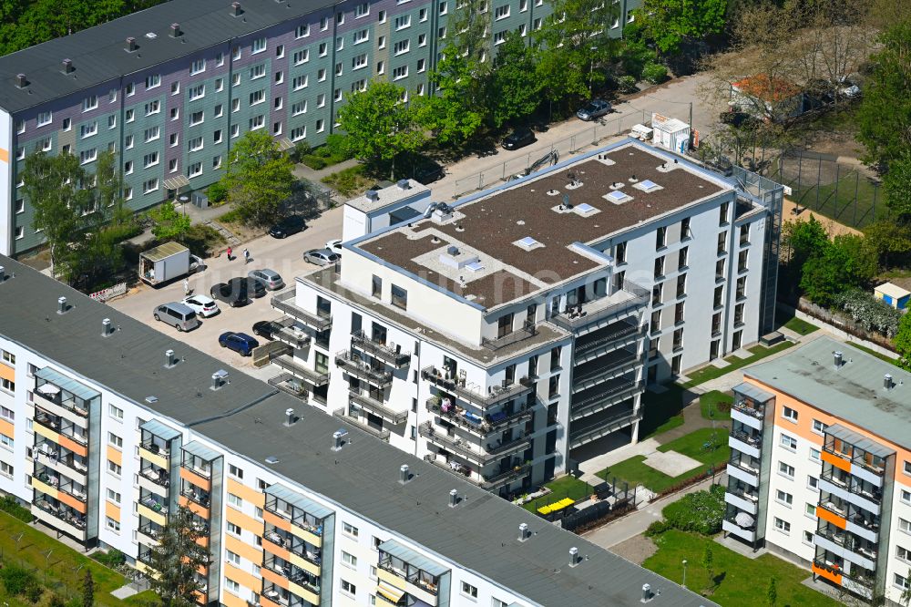 Luftbild Bernau - Wohnheim Wohnpflegeheim - Gebäude an der Hermann-Duncker-Straße in Bernau im Bundesland Brandenburg, Deutschland