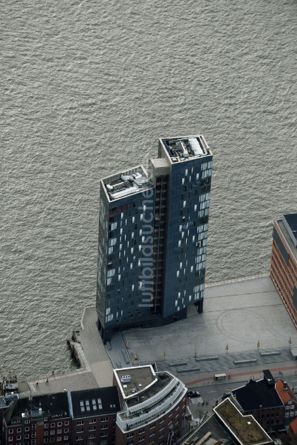 Luftaufnahme Hamburg - Wohnhochhaus Kristall an der Großen Elbstraße in Altona in Hamburg