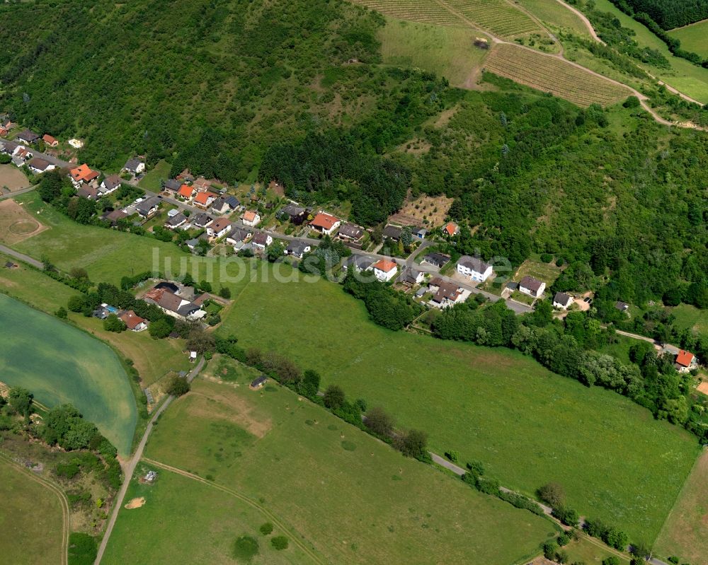 Luftbild Merxheim - Wohnhäuser entlang der Bachstraße in Merxheim im Bundesland Rheinland-Pfalz