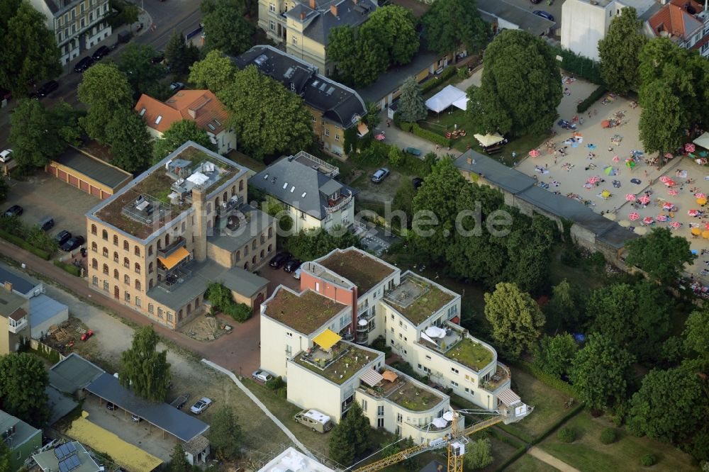 Berlin von oben - Wohnhäuser im Ortsteil Friedrichshagen am Müggelsee in Berlin