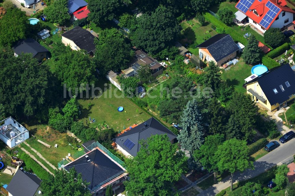 Luftaufnahme Fredersdorf-Vogelsdorf - Wohnneubau im Einfamilienhaus - Wohngebiet an der Richard-Wagner-Straße in Fredersdorf-Vogelsdorf im Bundesland Brandenburg