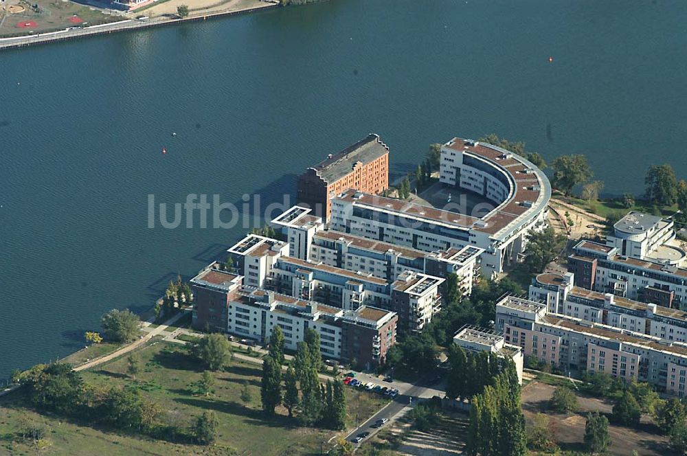 Berlin / Friedrichshain von oben - Wohnneubau auf der Halbinsel Stralau an der Spree BERLIN 01