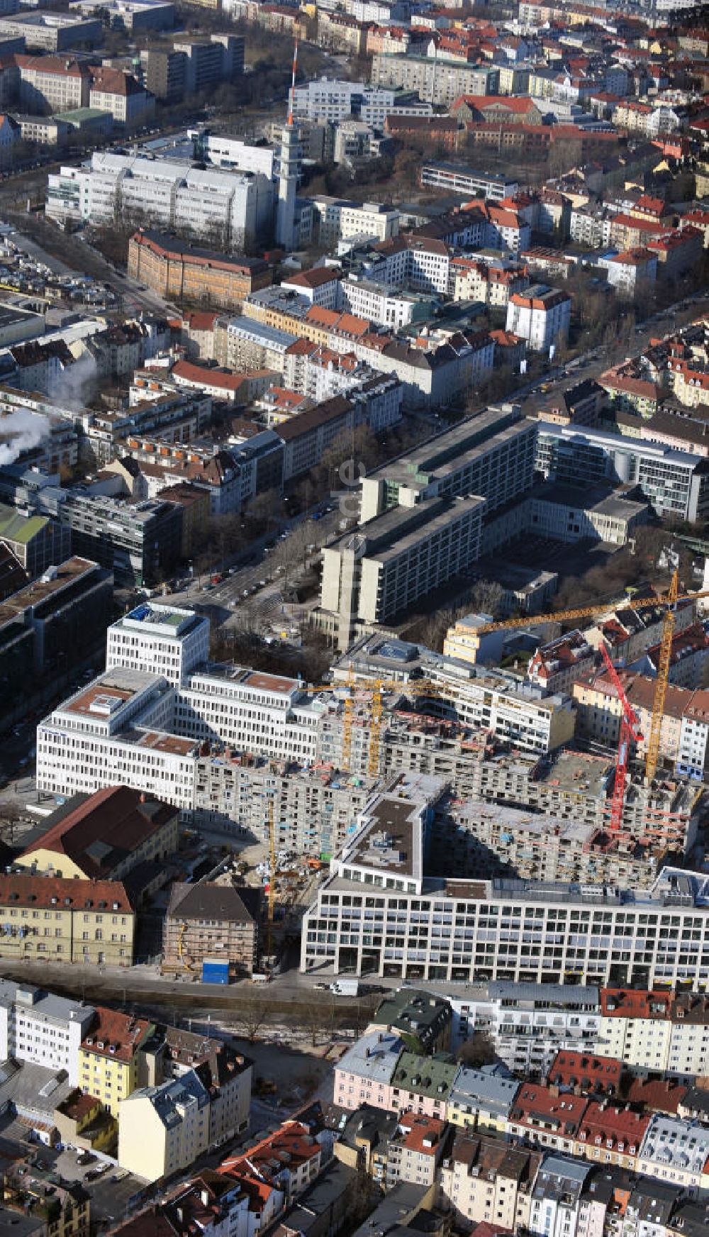 München von oben - Wohnneubau der NYMPHENBURGER INNENHÖFE in der Münchener Maxvorstadt