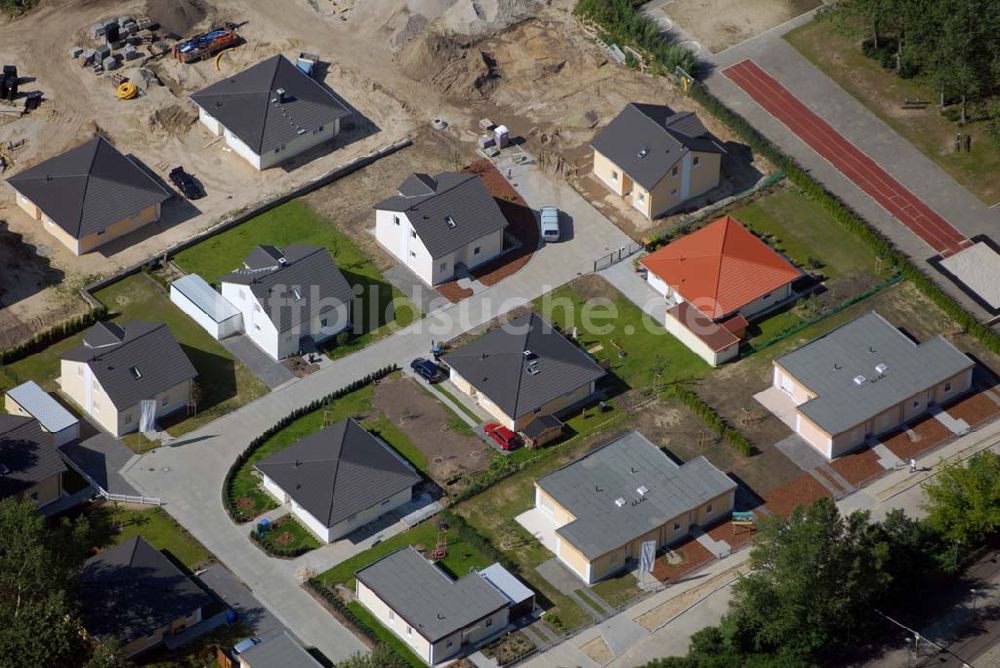 Luftbild Berlin - Wohnneubaubaufeld der PREMIER Wohnbau an der Chaqrlottenstrasse in Berlin-Biesdorf