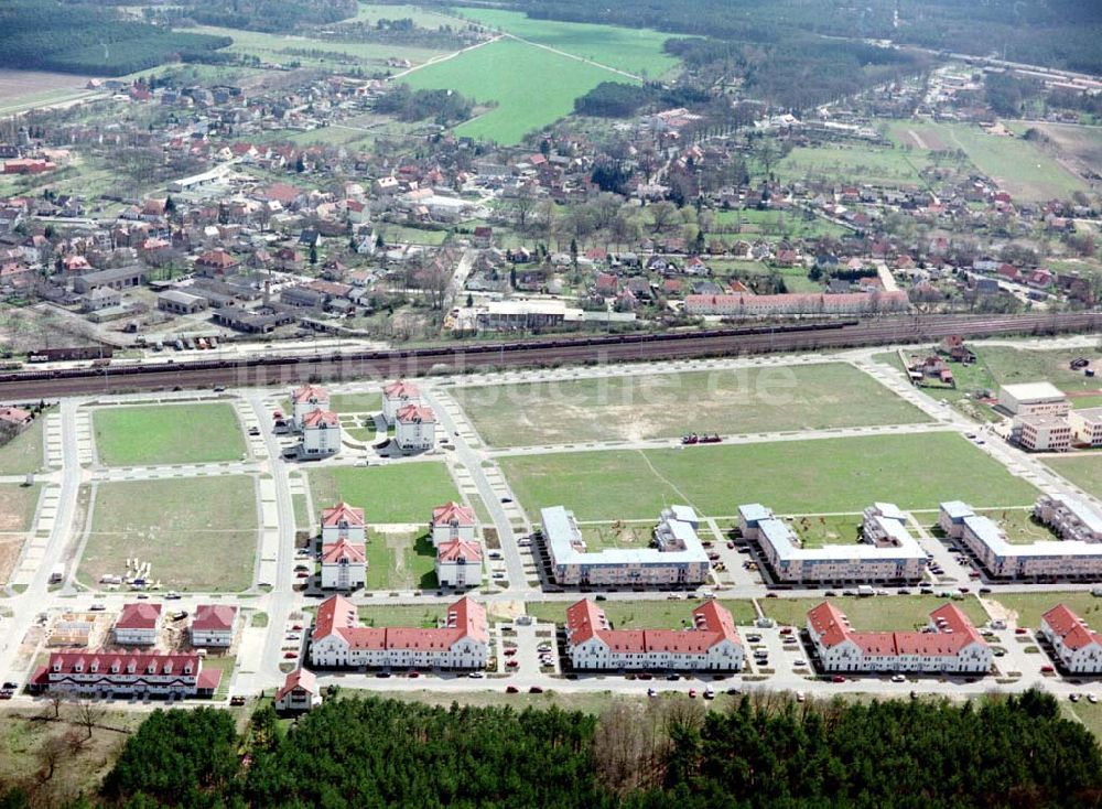 Michendorf von oben - Wohnneubaugebiet an der Bahnstraße in Michendorf / Potsdam - Mittelmark / BRB.