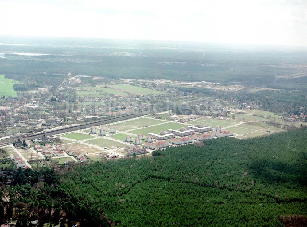 Michendorf von oben - Wohnneubaugebiet an der Bahnstraße in Michendorf / Potsdam - Mittelmark / BRB.