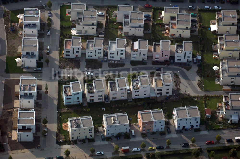 Berlin aus der Vogelperspektive: Wohnneubaugebiet in Berlin - Dahlem