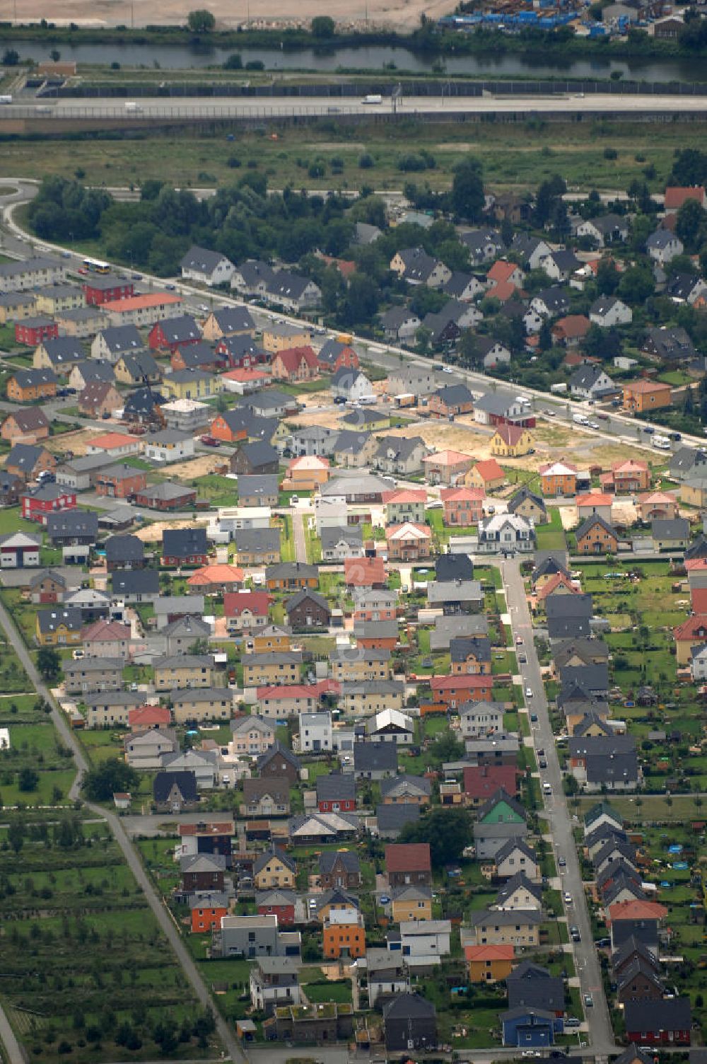 Luftaufnahme Berlin - Wohnneubaugebiet in Berlin Johannisthal