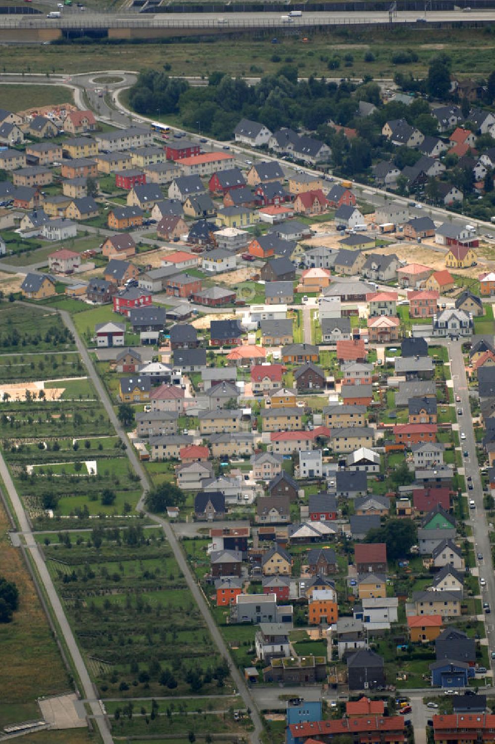 Berlin von oben - Wohnneubaugebiet in Berlin Johannisthal