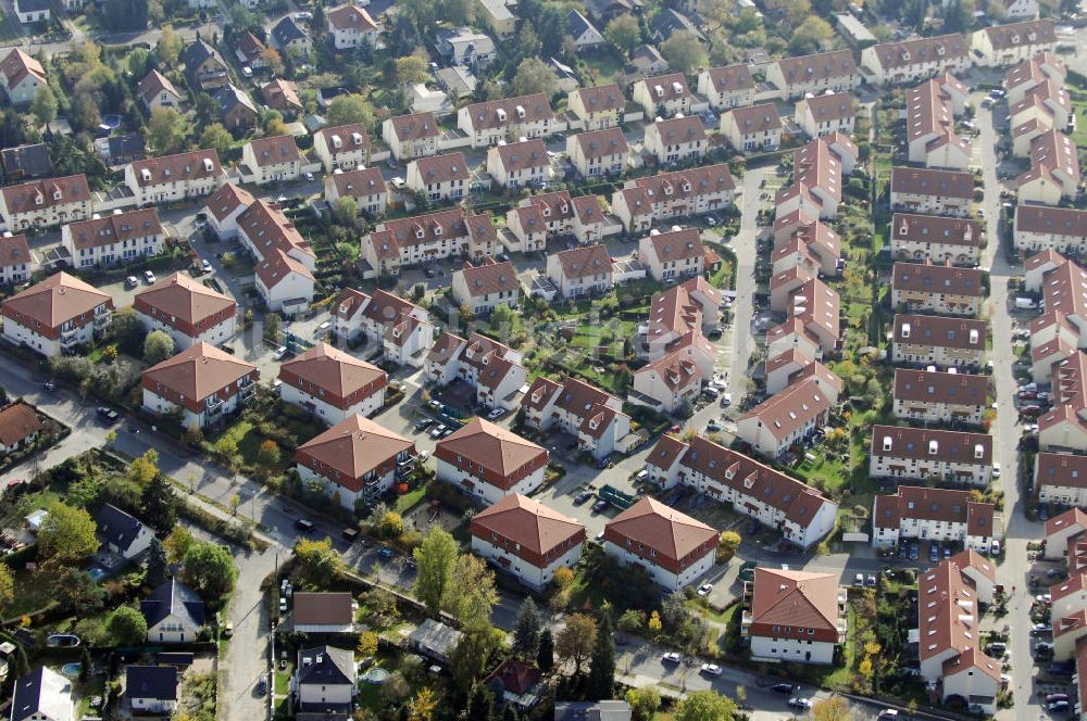 Luftbild Berlin - Wohnneubaugebiet der cds Wohnbau Berlin GmbH am Hibiskusweg, Clematisweg, Bromelienweg, Straße An der Industriebahn im Stadtteil Weißensee