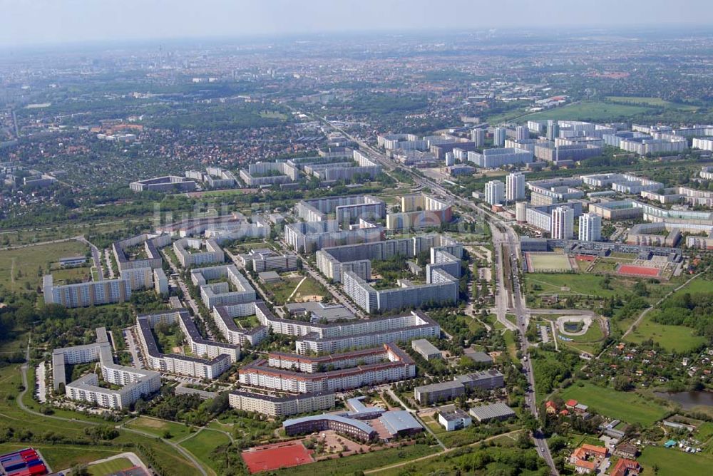 Luftbild Berlin - Wohnneubaugebiet an der Wartiner Straße, Vincent-van-Gogh-Straße und Falkenberger Chaussee in Berlin-Hohenschönhausen