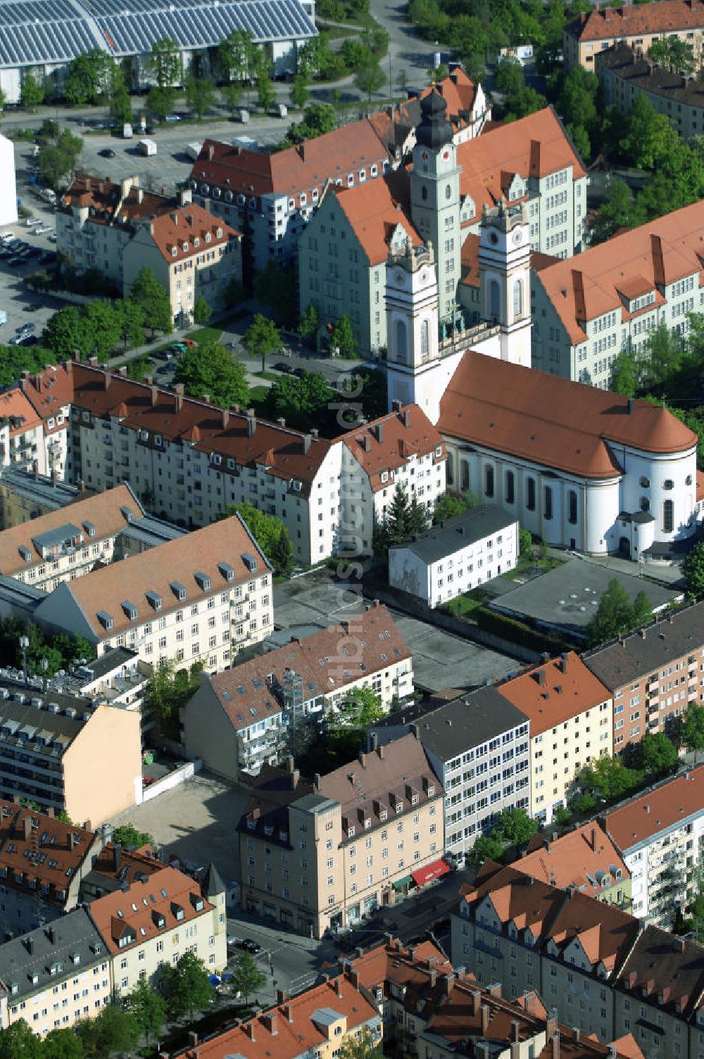 Luftbild München - Wohnneubaugebietes an der Implerstrasse / Thalkirchnerstrasse in München - Sendling