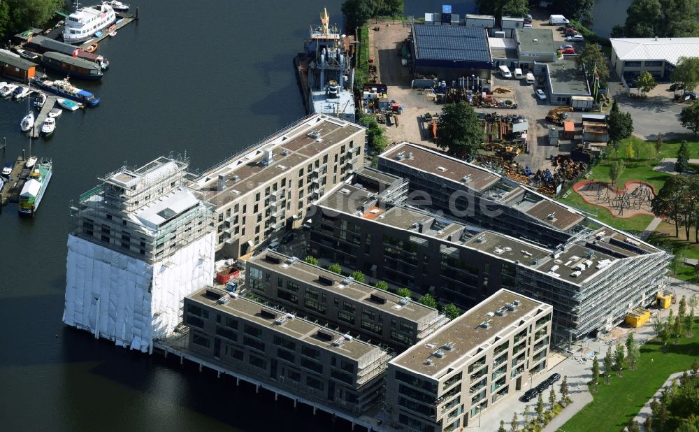 Hamburg von oben - Wohnneubauquartier Marina auf der Schlossinsel in Hamburg - Harburg