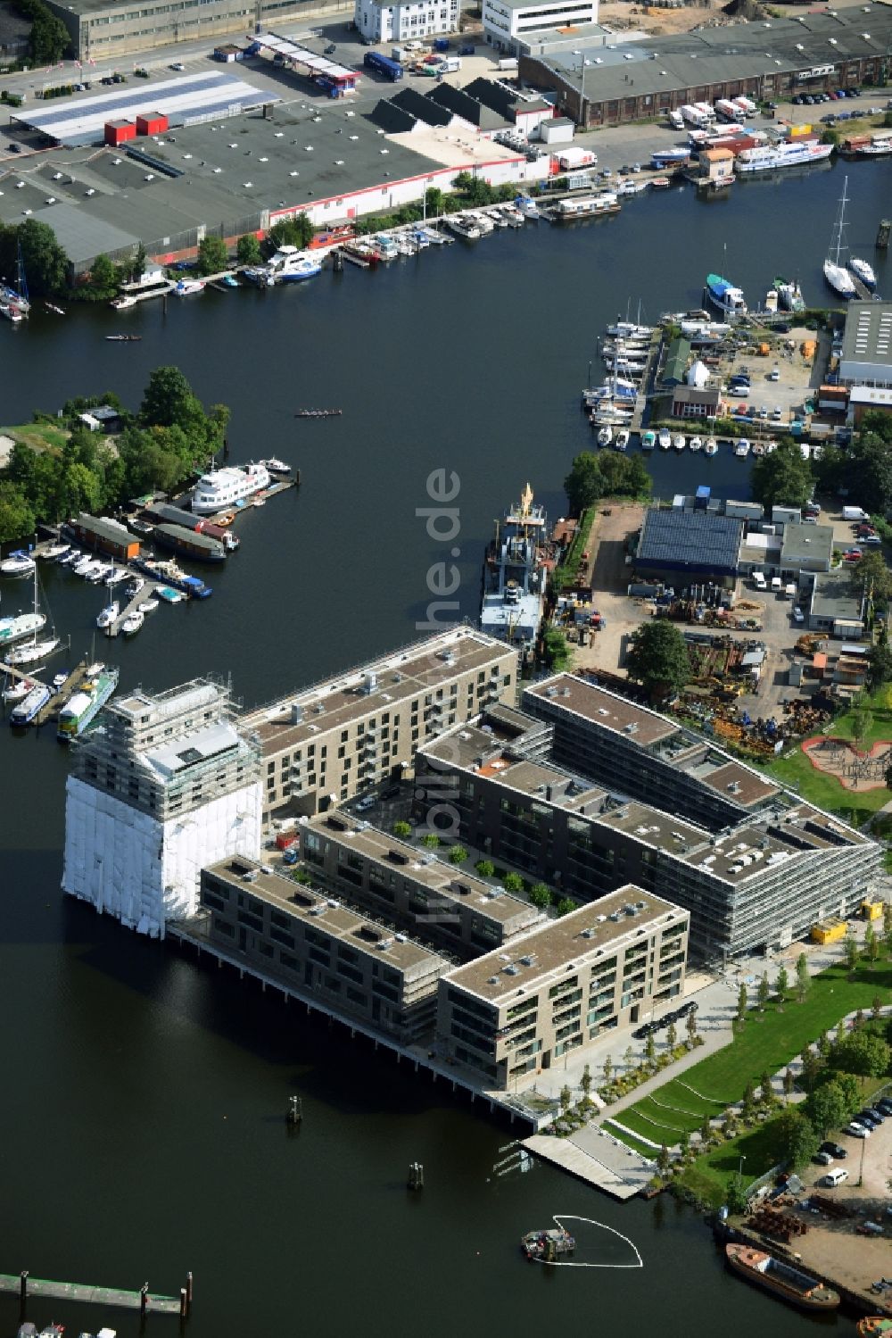 Luftbild Hamburg - Wohnneubauquartier Marina auf der Schlossinsel in Hamburg - Harburg