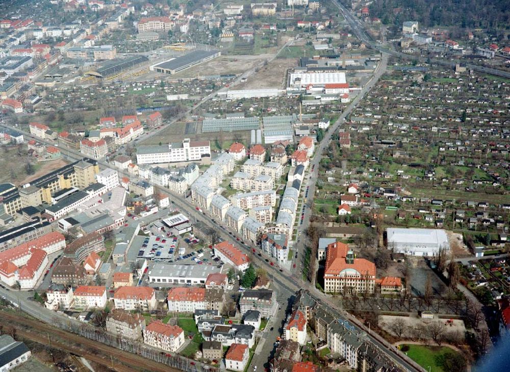 Dresden von oben - Wohnneubausiedlung der HVB-Projekt August der Starke an der Weinböhlaerstraße in Dresden-Pieschen.