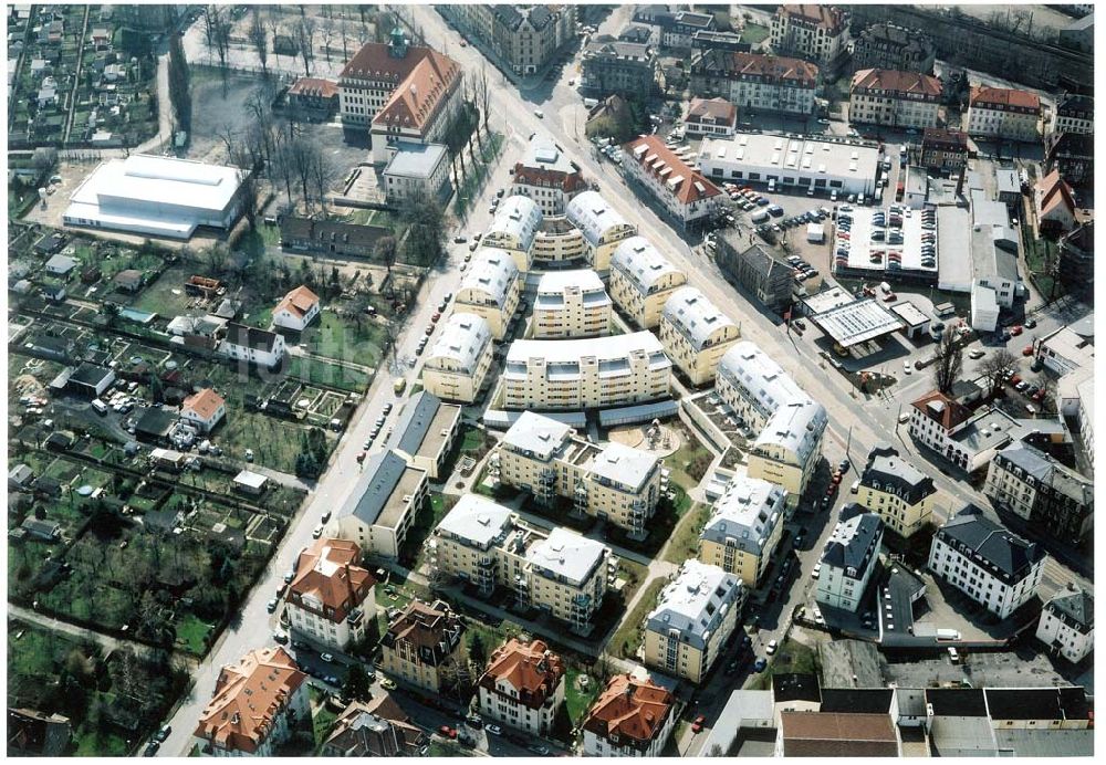 Dresden von oben - Wohnneubausiedlung der HVB-Projekt August der Starke an der Weinböhlaerstraße in Dresden-Pieschen.