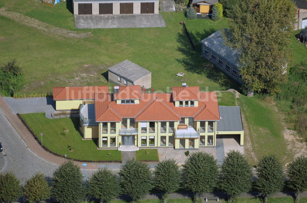 WITTENBERGE aus der Vogelperspektive: Wohnneubauten an der Wahrenberger Strasse in Wittenberge am Elbufer