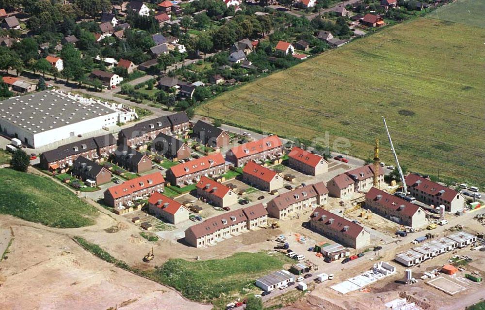 Ahrensfelde bei Berlin von oben - Wohnpark Ahrensfelder Dreieck der STOBAU Bauträger GmbH (Unternehmensgruppe Stoffel).