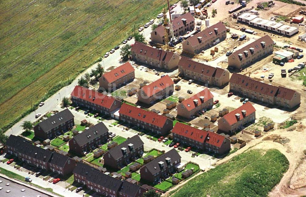 Ahrensfelde bei Berlin von oben - Wohnpark Ahrensfelder Dreieck der STOBAU Bauträger GmbH (Unternehmensgruppe Stoffel).