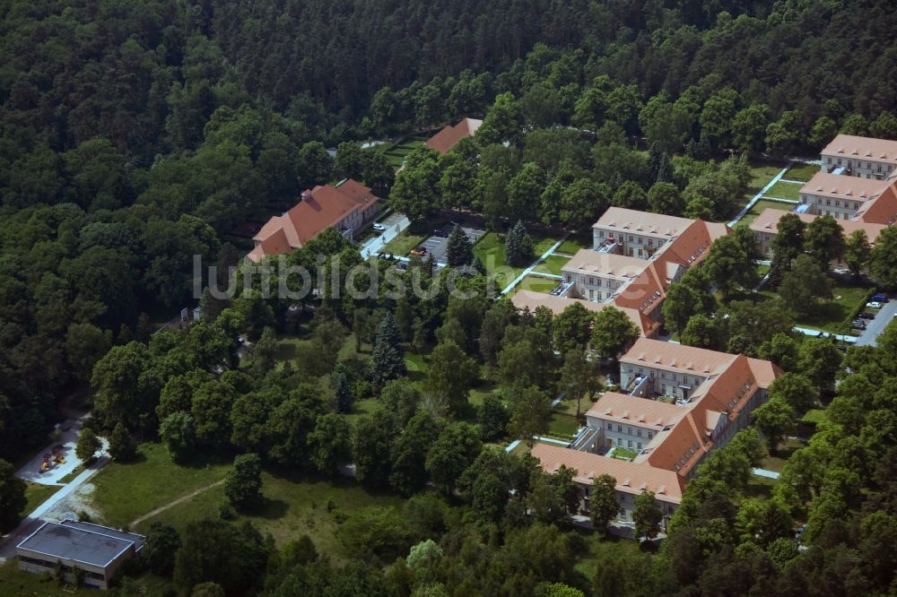 Luftaufnahme Berlin - Wohnpark Allees des Chateaux in Berlin - Buch