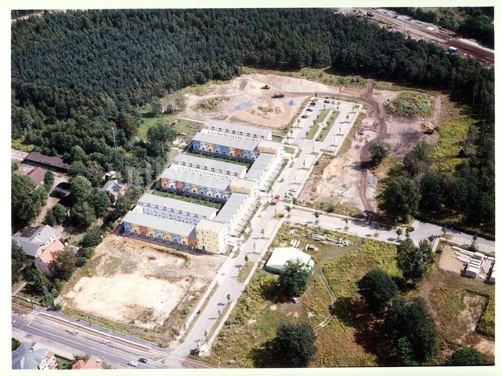 Dresden - Klotsche aus der Vogelperspektive: Wohnpark Am Königswald an der Königsbrücker Landstraße in Dresden-Klotsche.