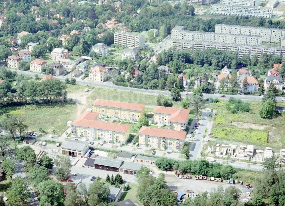 Dresden - Klotsche aus der Vogelperspektive: Wohnpark Am Königswald an der Königsbrücker Landstraße in Dresden-Klotsche.